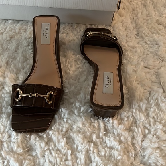 COMFY 👡 STEVEN BY STEVE MADDEN BLOCK HEELS - Picture 3 of 6